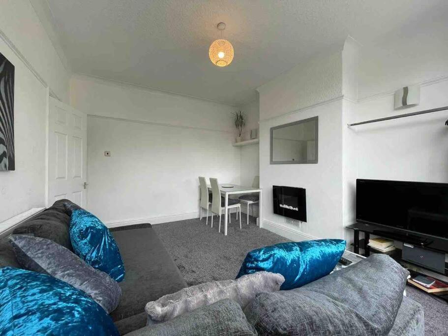 2 Bed Sleeps 6 Beach Retreat St Annes On Sea Villa Lytham St Annes Ngoại thất bức ảnh