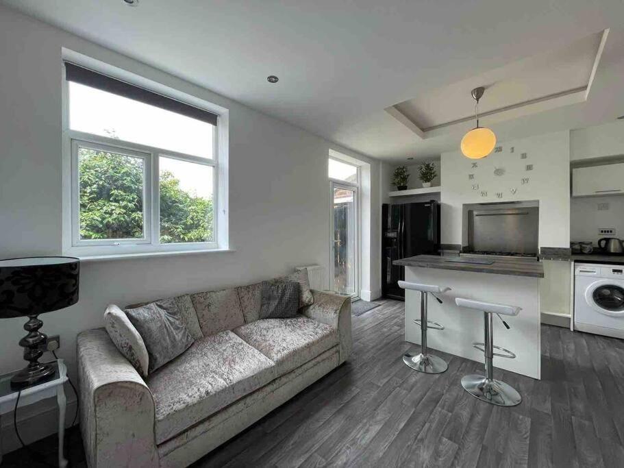 2 Bed Sleeps 6 Beach Retreat St Annes On Sea Villa Lytham St Annes Ngoại thất bức ảnh