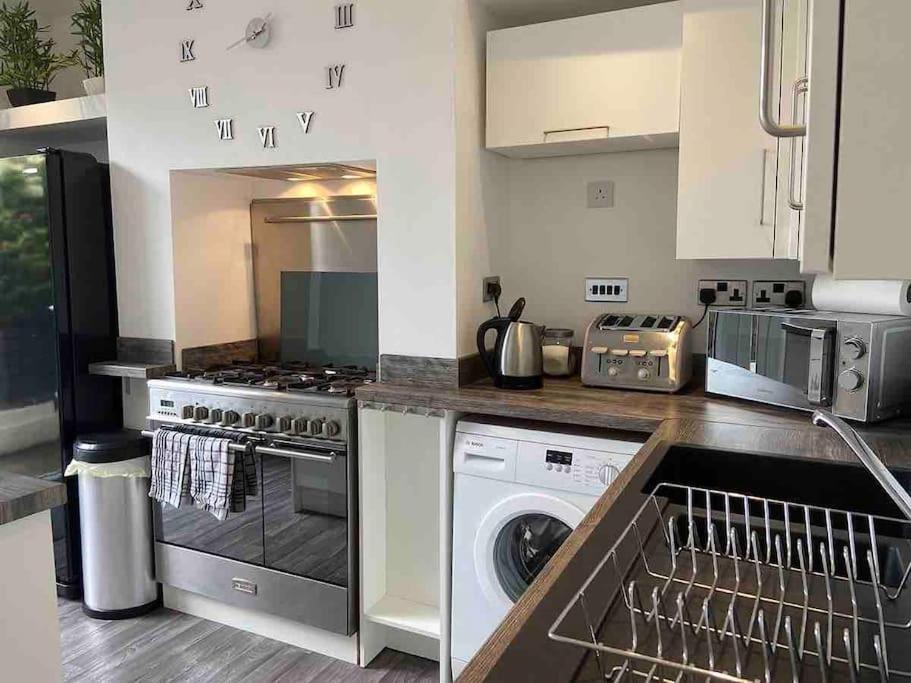 2 Bed Sleeps 6 Beach Retreat St Annes On Sea Villa Lytham St Annes Ngoại thất bức ảnh