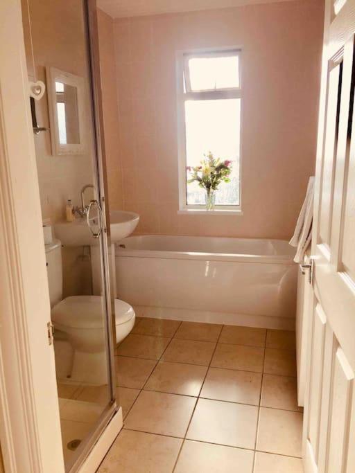 2 Bed Sleeps 6 Beach Retreat St Annes On Sea Villa Lytham St Annes Ngoại thất bức ảnh